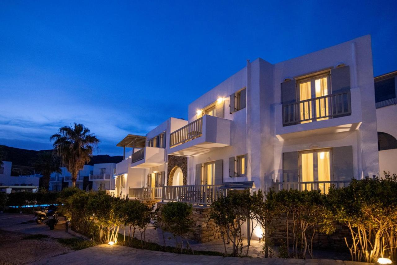 Soulmate'S Suites Tinos Киониа Екстериор снимка